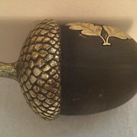 8" long wood acorn figurine statue home decoration with gold paint and leaves - Picture 5 of 5